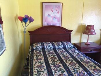 Twi Light Motel 홀리힐 외부 사진
