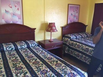 Twi Light Motel 홀리힐 외부 사진